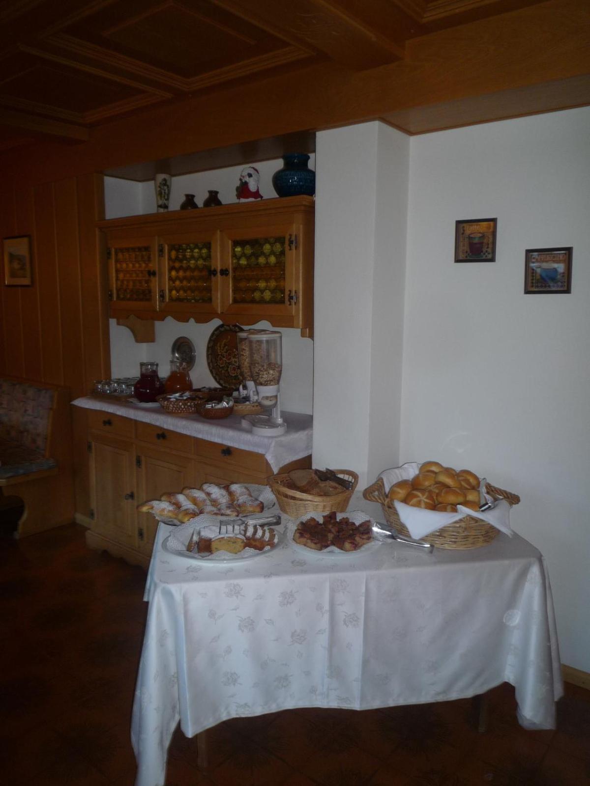 Hotel Garni Morene Selva di Val Gardena Esterno foto