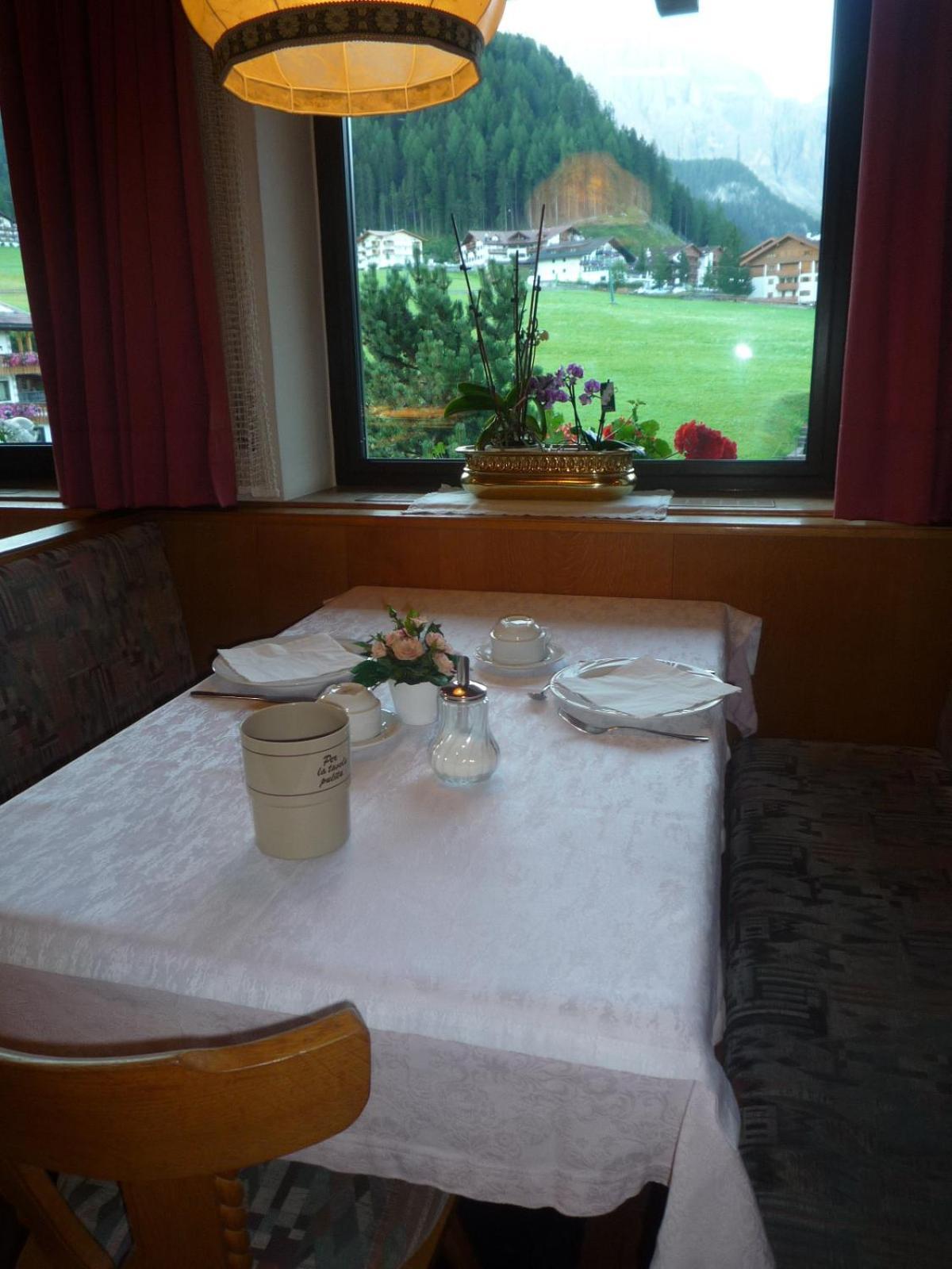 Hotel Garni Morene Selva di Val Gardena Esterno foto