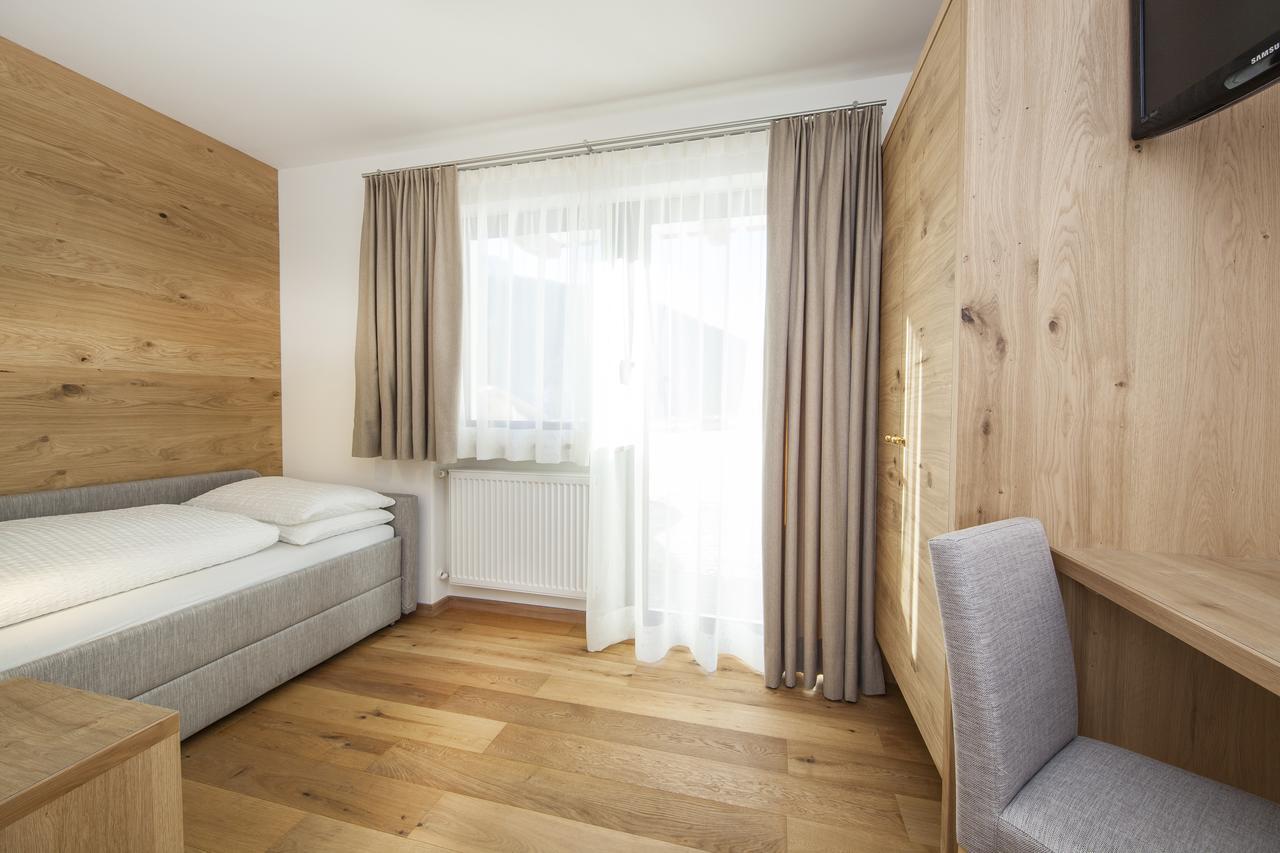 Hotel Garni Morene Selva di Val Gardena Esterno foto