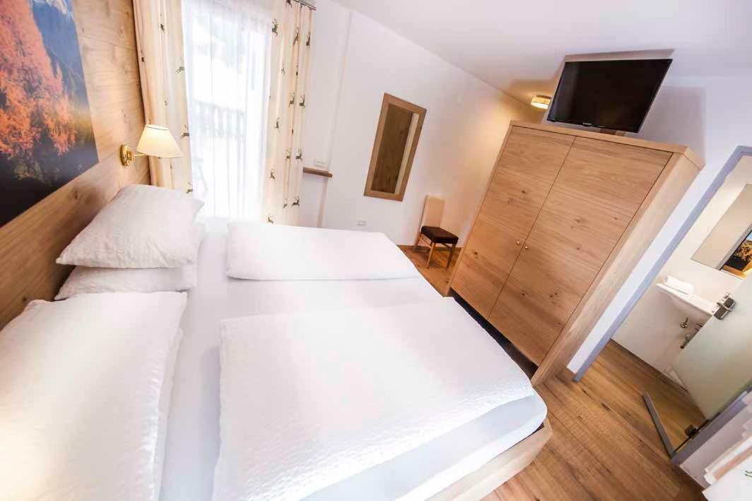 Hotel Garni Morene Selva di Val Gardena Esterno foto