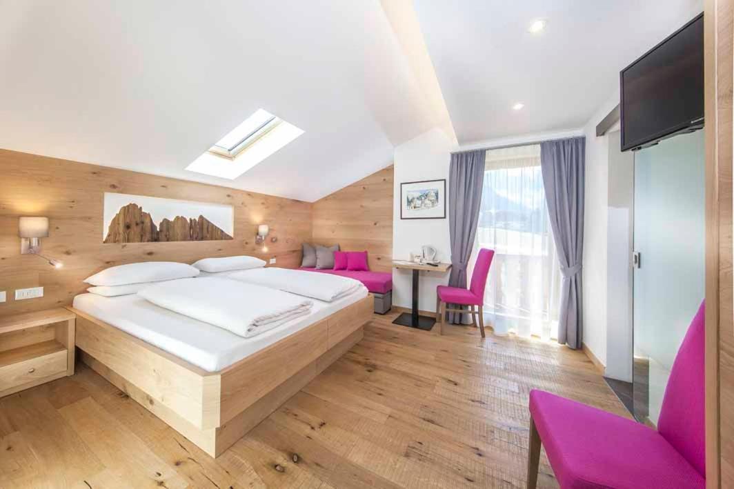 Hotel Garni Morene Selva di Val Gardena Esterno foto